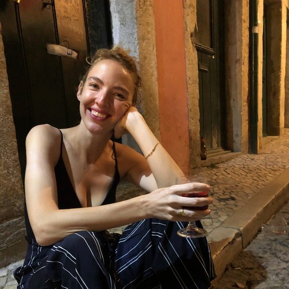 Meet your Posher, Livia - Picture 1 of 1